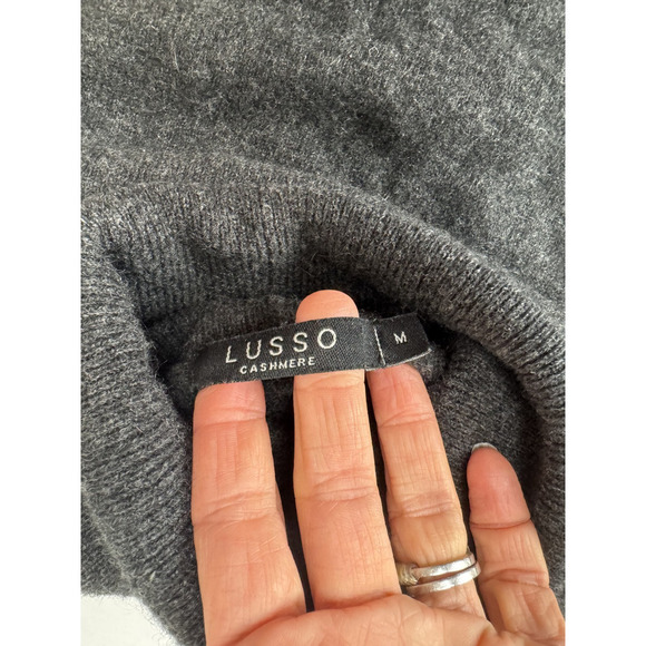 Lusso Cashmere Sweater Womens Medium Gray Pullover Turtleneck Rib Cut Out Twist - Picture 9 of 9